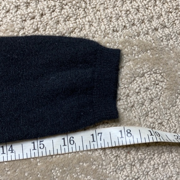 Vince cashmere black pullover sweater w open weave back size small - Picture 12 of 12
